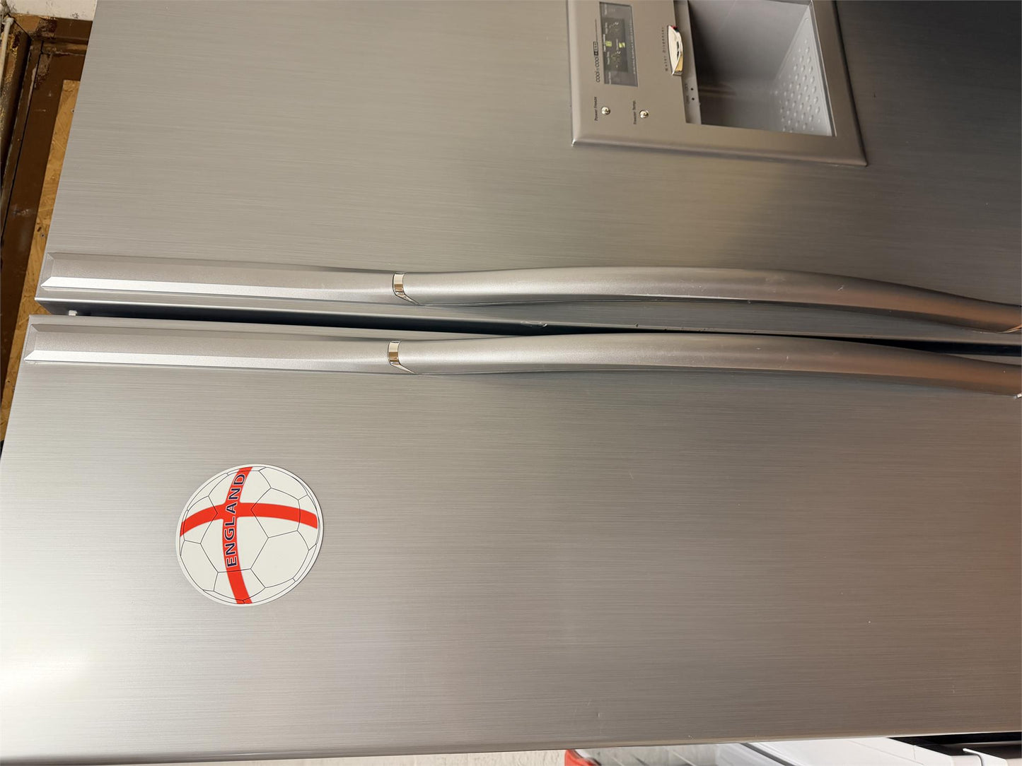 England Euro World Cup Car Magnet Football Supporters Flag Badge Decal 12cm