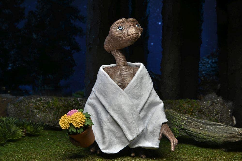 NECA ET  Ultimate E.T. - Figurine 40th Anniversary18cm